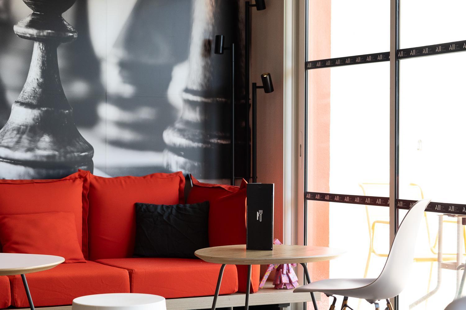 Hotel Ibis Perpignan Sud Saint Charles Exterior foto